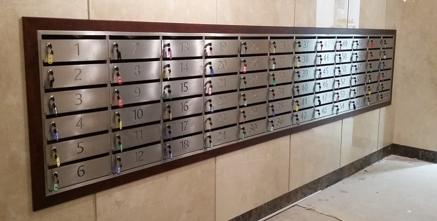 Встроенный блок секционных почтовых ящиков